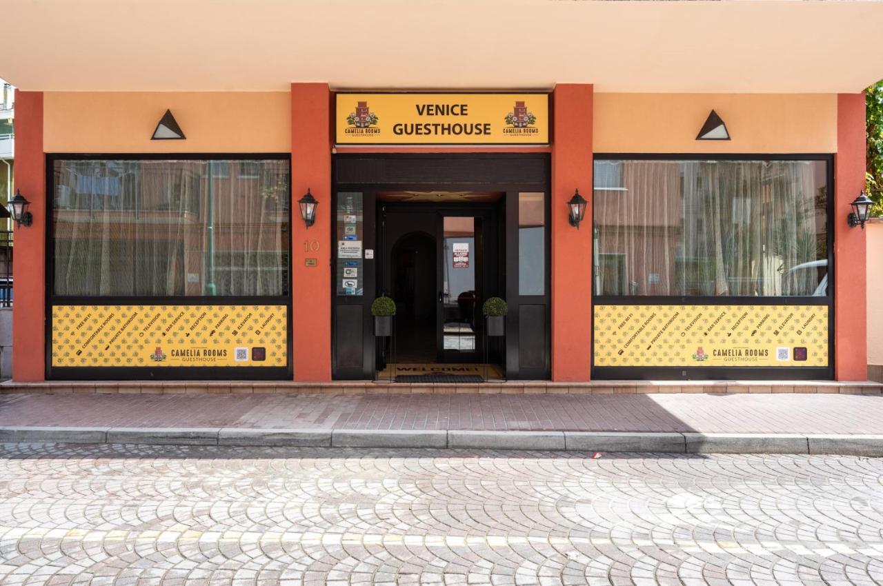 Camelia Rooms Venice Guesthouse เมสเตร ภายนอก รูปภาพ