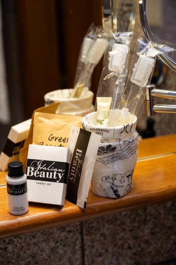 Camelia Rooms Venice Guesthouse เมสเตร ภายนอก รูปภาพ
