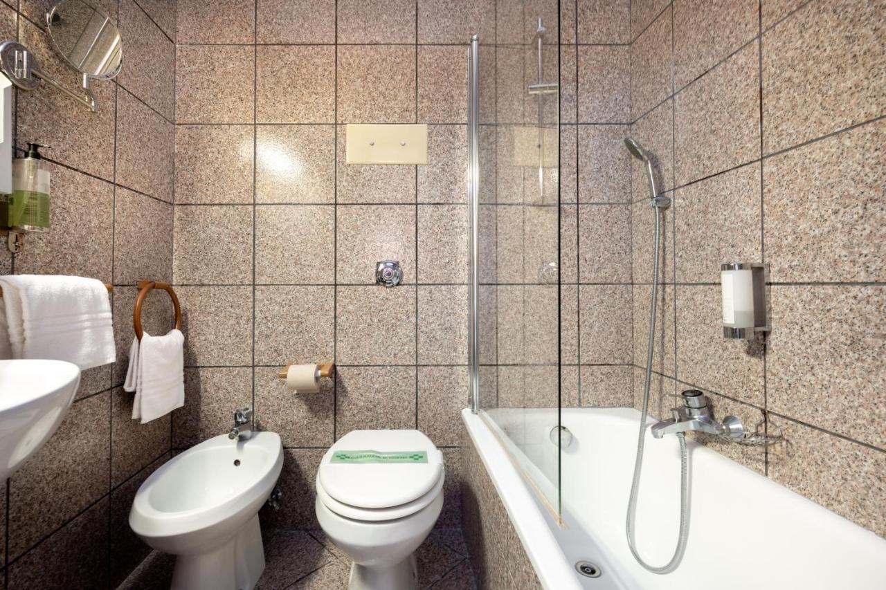 Camelia Rooms Venice Guesthouse เมสเตร ภายนอก รูปภาพ