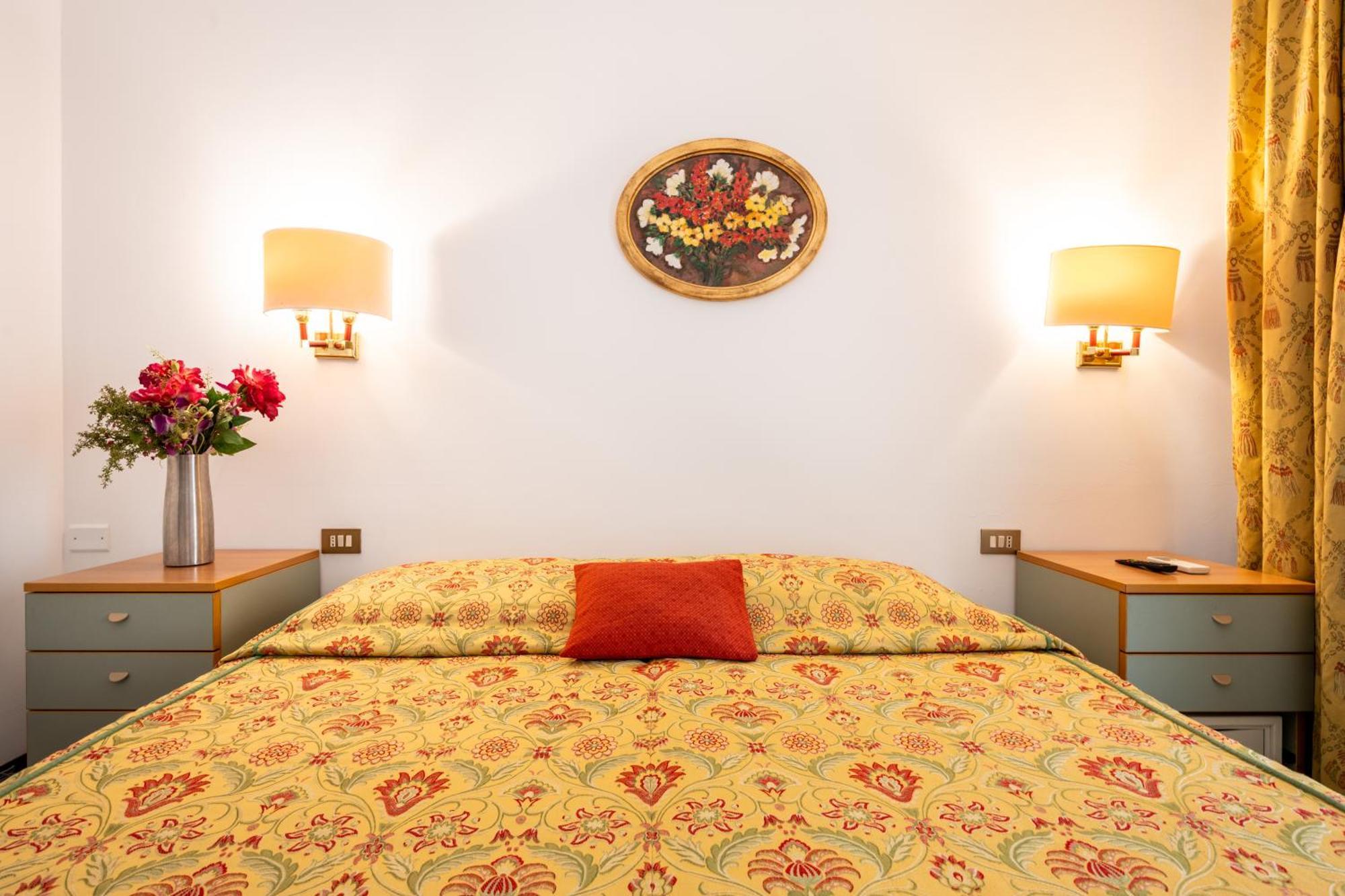 Camelia Rooms Venice Guesthouse เมสเตร ภายนอก รูปภาพ